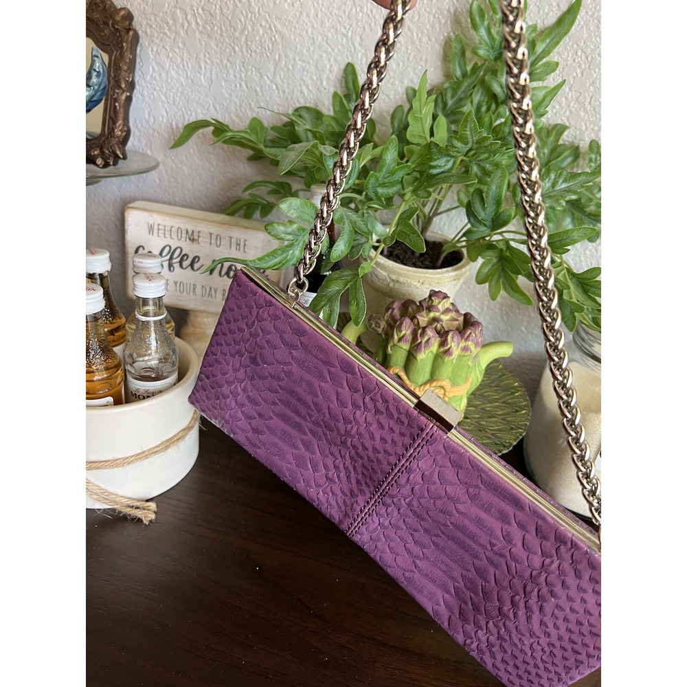 Valerie Steven's Faux Snakeskin Clutch - Picture 12 of 16